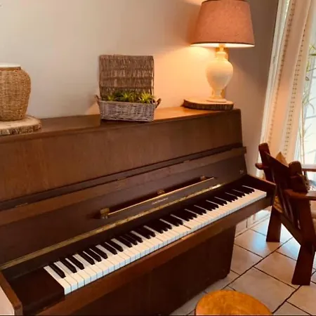 D'hotes Sous Les Grands Chenes Du Chene Bed & Breakfast Saint-Etienne-de-Corcoue
