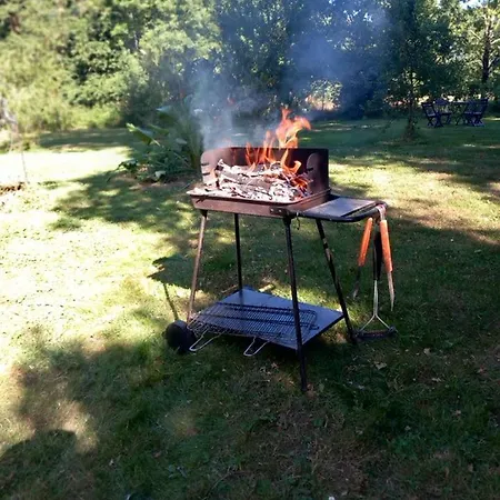 Bed & Breakfast D'hotes Sous Les Grands Chenes Du Chene *