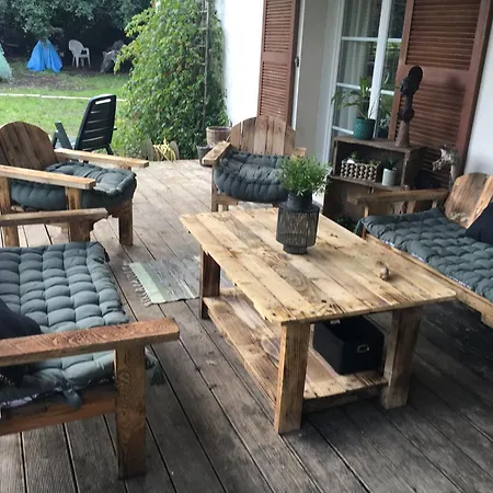 D'hotes Sous Les Grands Chenes Du Chene Bed & Breakfast