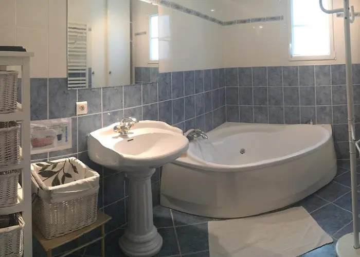 D'hôtes Sous Les Grands Chênes Du Chene