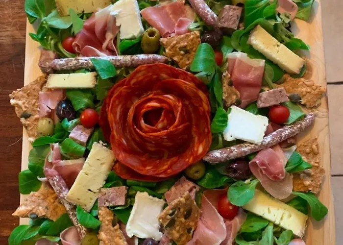 D'hôtes Sous Les Grands Chênes Du Chene * Saint-Etienne-de-Corcoue