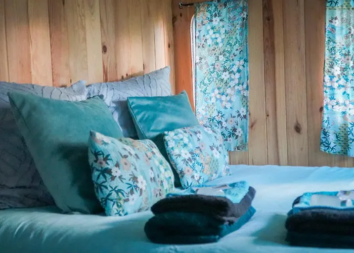 Couette-café D'hôtes Sous Les Grands Chênes Du Chene